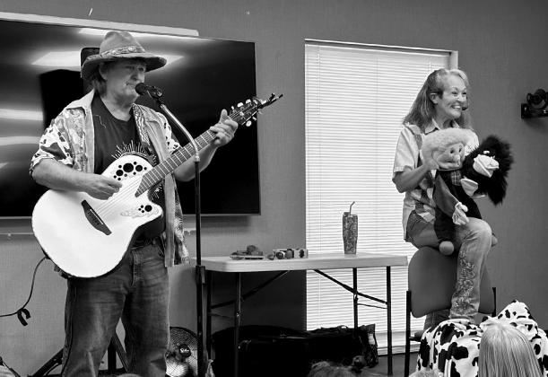 The Bristow Library starts its summer reading program with entertainment by Country Buck and Elizabeth. This couple has been entertaining with music and comedy since 1992 They entertain with sign language, sound, animal noises, dancing ventriloquism and puppetry, guitar and harmonic playing, and lots of fun entertainment.