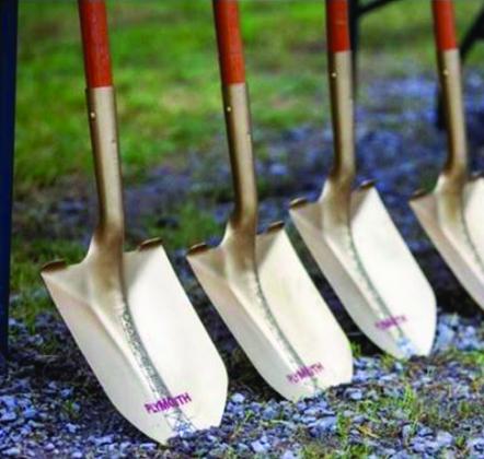 Groundbreaking, Chrysler Tower gets