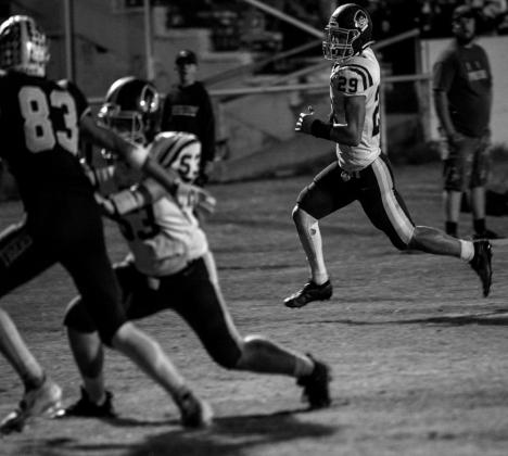 Pirates take Cleveland, 43 - 0