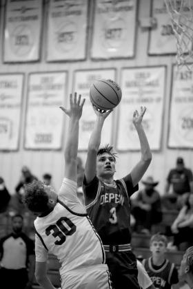 Hornets vs Covington Douglas (Districts