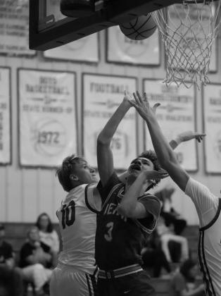 Hornets vs Covington Douglas (Districts