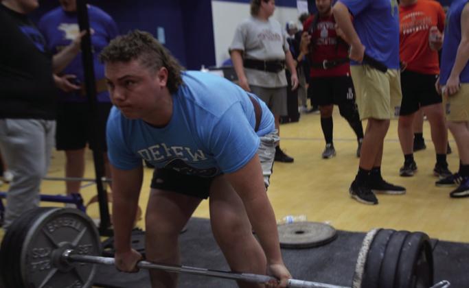 Christopher White doing a deadlift.