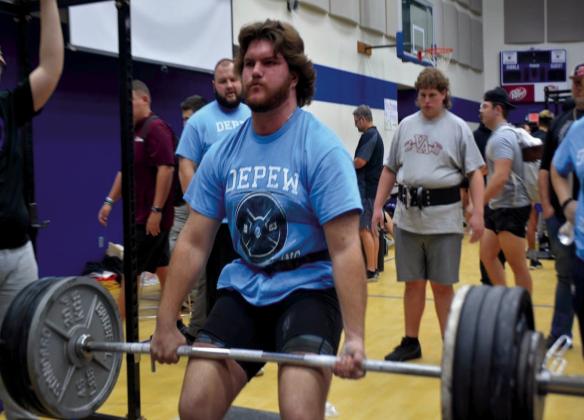 Seth McDaniel with a deadlift.