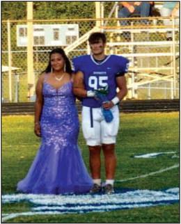 Junior Avaree Combs with escort Gavin Shagena.