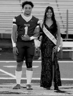 Junior Representatives Darien Dansby and Yelienth Luevano.
