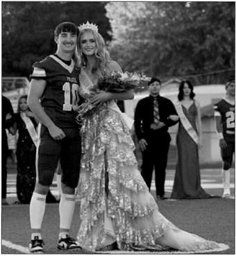 Seniors King Chandler Fortney and Queen AvaYocham