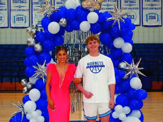 Senior Morgan Steele with Escort Jess smith