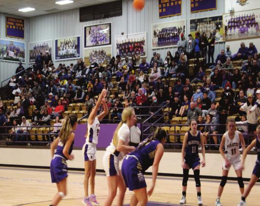 Lady Pirates vs. Mannford, 65-60 win
