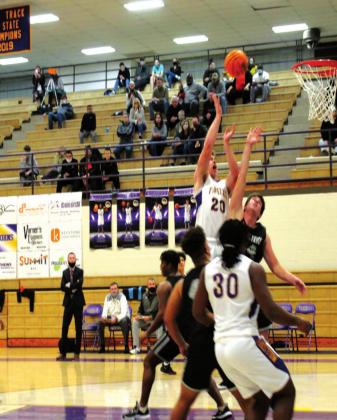 Alex Winter shoots for points. courtesy photo