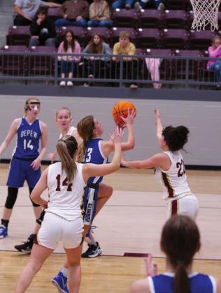 Lady Hornets vs Ripley, season record 22 -4