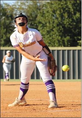 Makenna Ingram delivers a pitch.