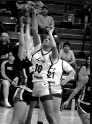 Lady Hornets beat Oilton