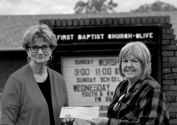 Farm Bureau makes donation to two area Churches