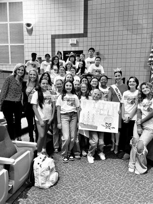 Members of the FCCLA take a group photo with Miss Okahoma Tess Dorrell, guest speaker at the Leadership Conference. Members of Bristow’s FCCLA and Miss Oklahoma courtesy photo