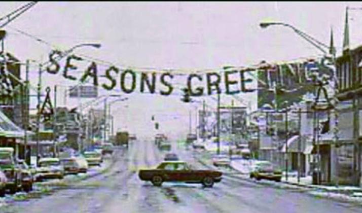 A century of Christmas under the Route 66 lights: Bristow keeping the season bright