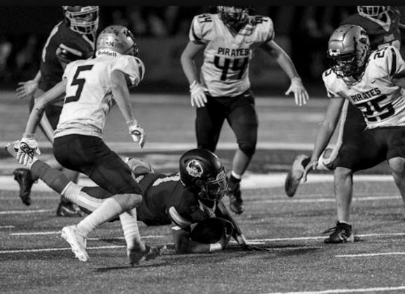 Bristow Pirates stomp the Mannford Pirates, 49-6