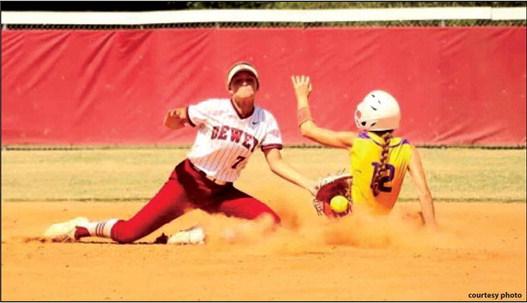 courtesy photo Kinzie Williams steals second.