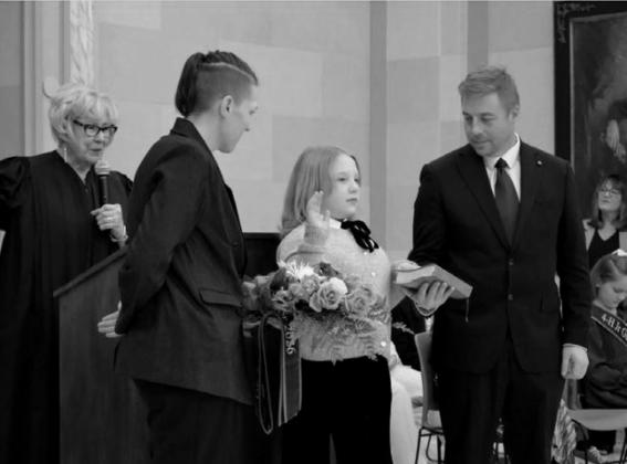 Katelyn Tally takes the oath of office as Oklahoma’s Kid Governor for 2026 during a State Capitol ceremony on Mon., Feb. 2. Katelyn is surrounded by her mother Jessica Fulgham (front left) and father, Brandon Talley, as she takes the oath. Oklahoma Supreme Court Justice Noma Gurich administered the oath
