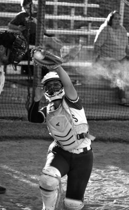 Misty Dowdy goes for a catch.
