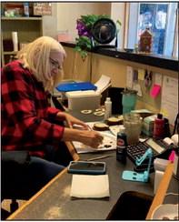 Local artist creates ornaments