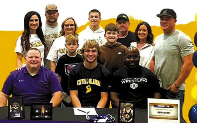 Hayden Yocham signs with University of Central Oklahoma.