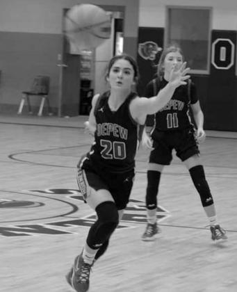 Hornets and Lady Hornets at Oilton Tournament