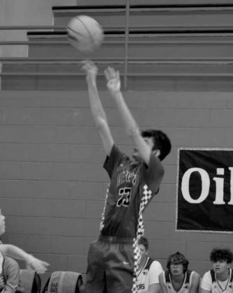 Hornets and Lady Hornets at Oilton Tournament