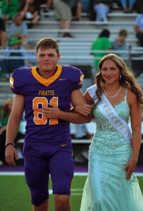 .Ag Representatives Tate Bell and Abbie Brewer.