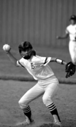 Lady Hornets take Prue, 11 - 0