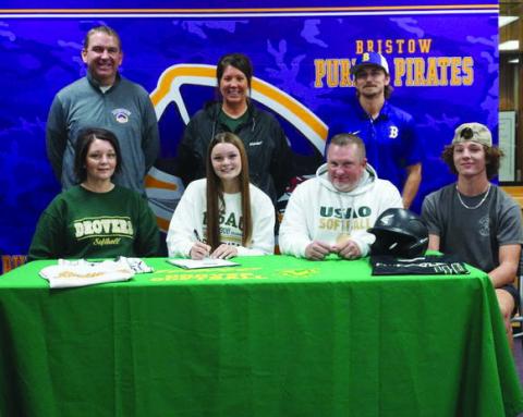 Kinzie Williams has signed to play softball at the University of Science and Arts of Oklahoma.